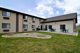 Baymont by Wyndham Hot Springs