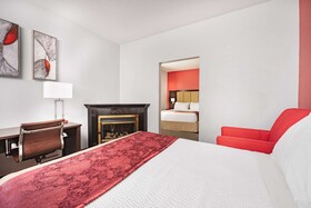 Ramada by Wyndham Keystone Near Mt Rushmore