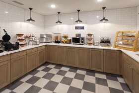 Grandstay Hotel and Suites