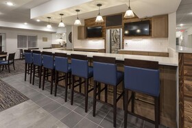 Grandstay Hotel and Suites