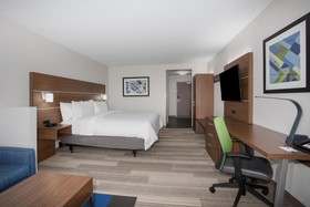 Holiday Inn Express & Suites Dakota Dunes – Event Center