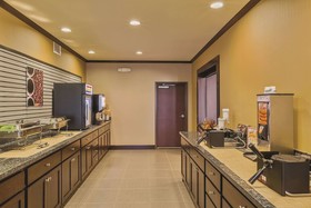 La Quinta Inn & Suites by Wyndham Sioux Falls