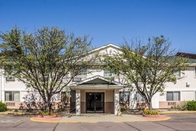 Quality Inn & Suites South