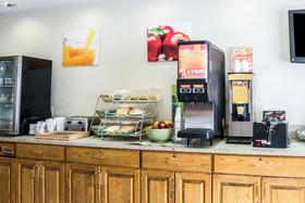 Quality Inn & Suites South