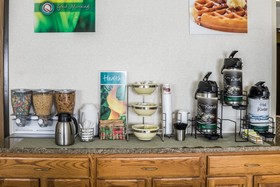 Quality Inn & Suites South