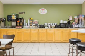 Super 8 by Wyndham Sioux Falls