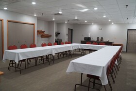 Country Inn & Suites by Radisson, Watertown, SD