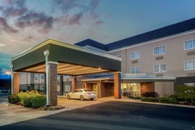 La Quinta Inn & Suites by Wyndham Knoxville Airport