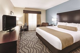 La Quinta Inn & Suites by Wyndham Knoxville Airport