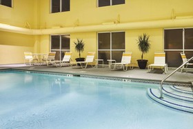 La Quinta Inn & Suites by Wyndham Knoxville Airport