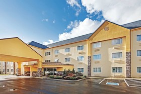 La Quinta Inn & Suites by Wyndham Knoxville Airport