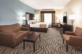 La Quinta Inn & Suites by Wyndham Knoxville Airport