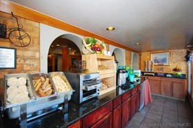 Rodeway Inn & Suites