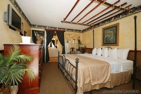 Rodeway Inn & Suites