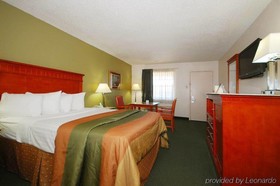 Rodeway Inn & Suites