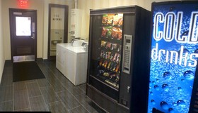Boarders Inn & Suites Ashland City