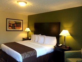 Boarders Inn & Suites Ashland City