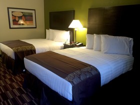 Boarders Inn & Suites Ashland City