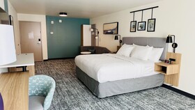 Sleep Inn & Suites