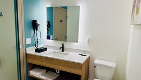 Sleep Inn & Suites