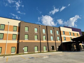 Sleep Inn & Suites