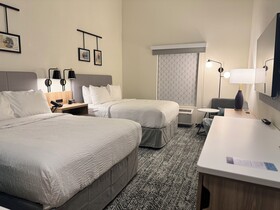 Sleep Inn & Suites
