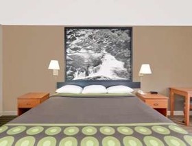 Super 8 by Wyndham Athens
