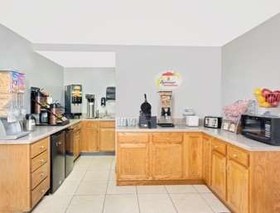 Super 8 by Wyndham Athens