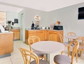 Super 8 by Wyndham Athens