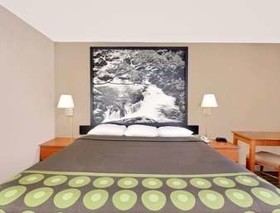 Super 8 by Wyndham Athens
