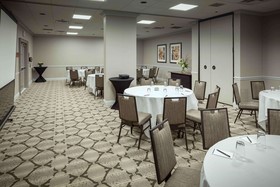 Hilton Suites Brentwood