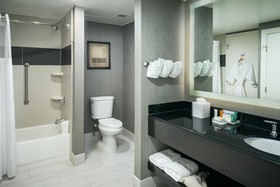 Hilton Suites Brentwood