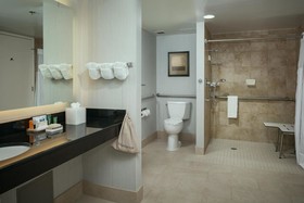 Hilton Suites Brentwood