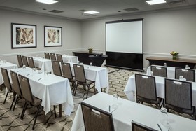 Hilton Suites Brentwood