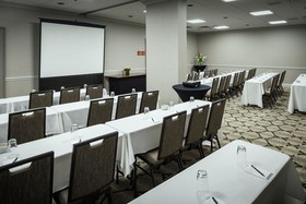 Hilton Suites Brentwood