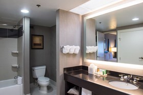 Hilton Suites Brentwood
