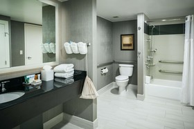 Hilton Suites Brentwood