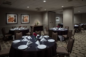 Hilton Suites Brentwood