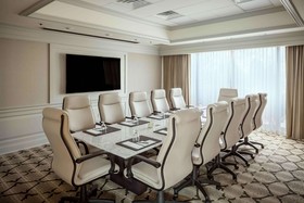 Hilton Suites Brentwood