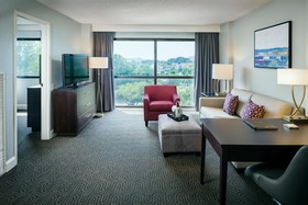 Hilton Suites Brentwood