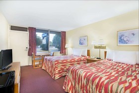 Bristol Parkway inn
