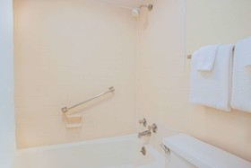 Bristol Parkway inn