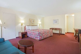 Bristol Parkway inn