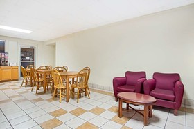 Bristol Parkway inn