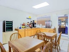 Bristol Parkway inn