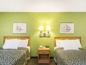 Days Inn by Wyndham Brownsville