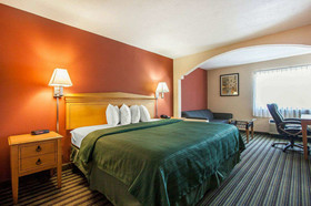 Quality Inn And Suites Centerville