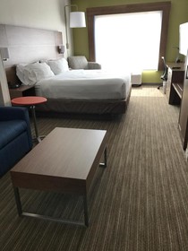 Holiday Inn Express & Suites Chattanooga East Ridge