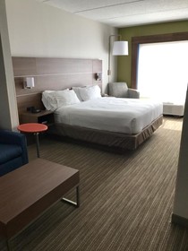 Holiday Inn Express & Suites Chattanooga East Ridge