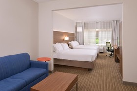 Holiday Inn Express & Suites Chattanooga East Ridge